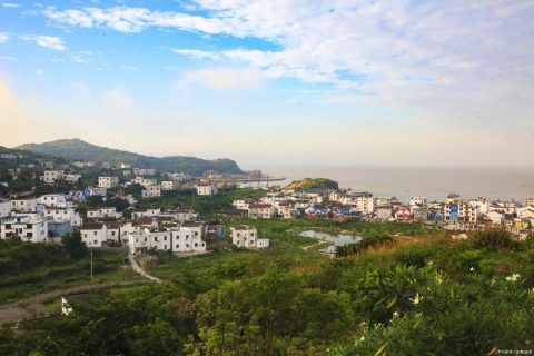 宅基地上翻建房屋被认定为违建,行政赔偿中如何维权?